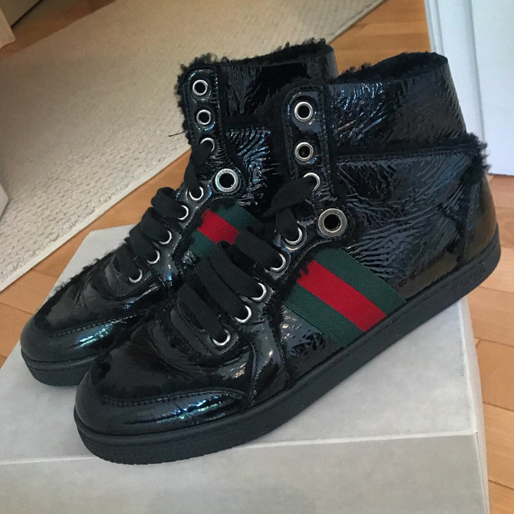 Authentic GUCCI sneakers coda like new